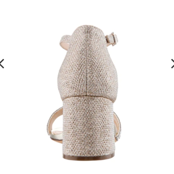 FREE With Any Lehenga Purchase!! Nagida Gold Textured Nina Block Heels Size 8.5M - Picture 7 of 8